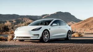 tesla-5937063_1920
